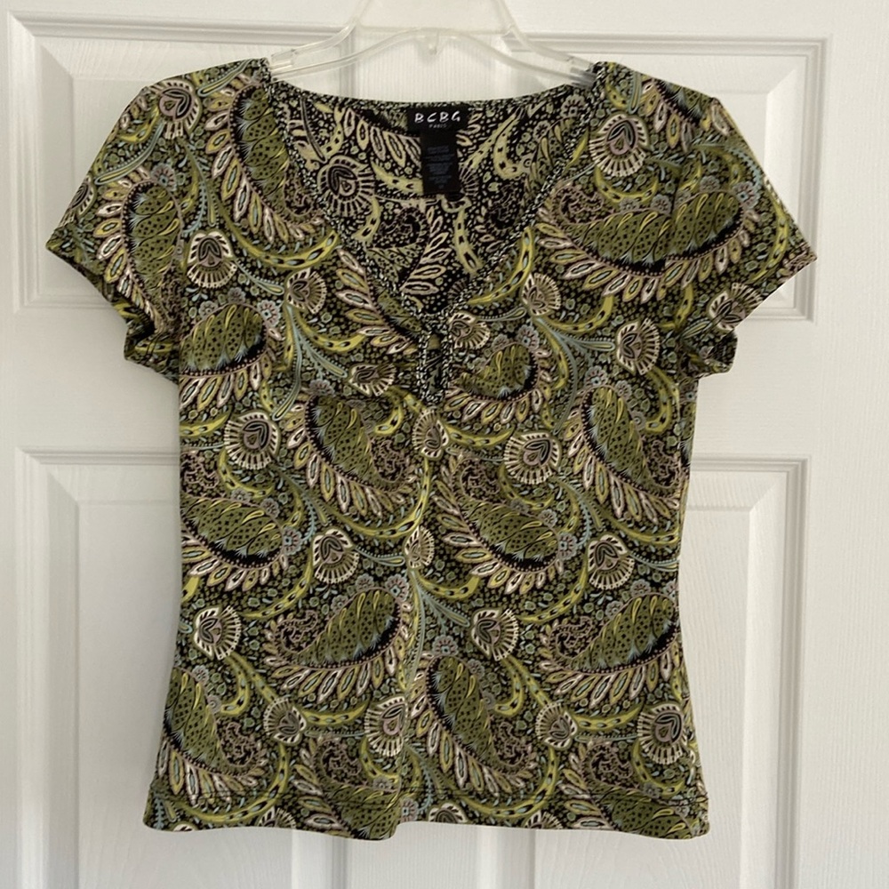 BCBG top size medium